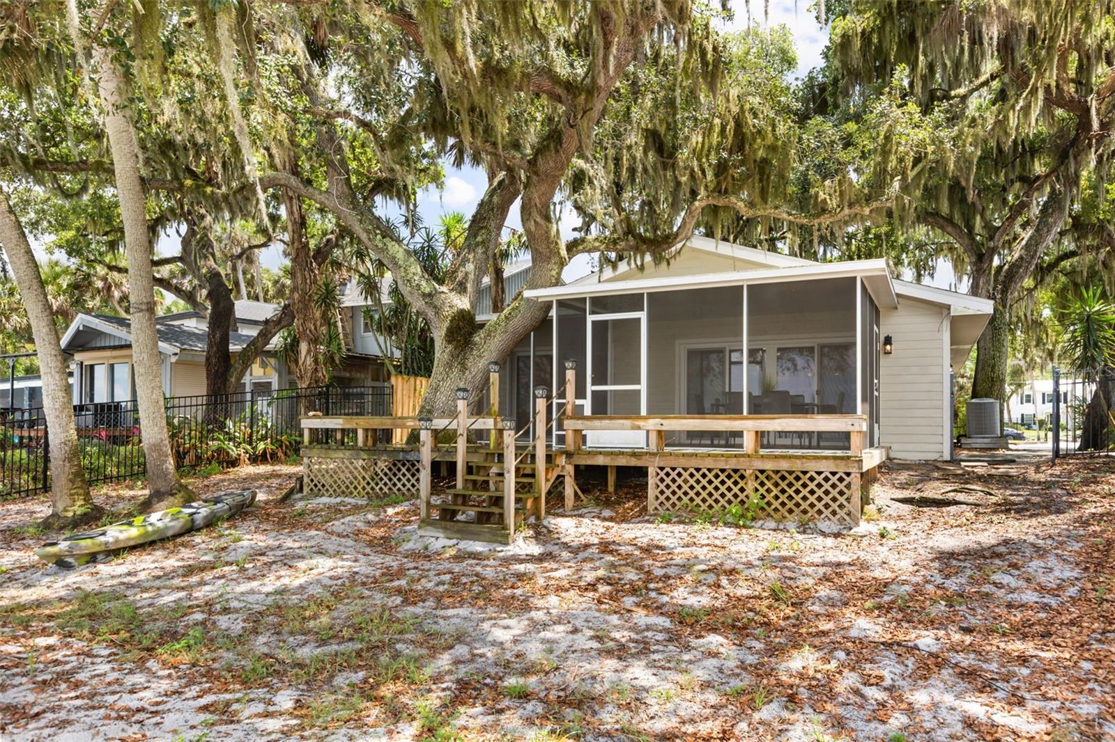 2462 FORT LANE RD, GENEVA, FL, 32732