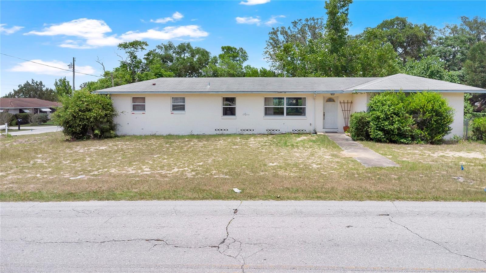 2201 WASHINGTON AVE, EUSTIS, FL, 32726