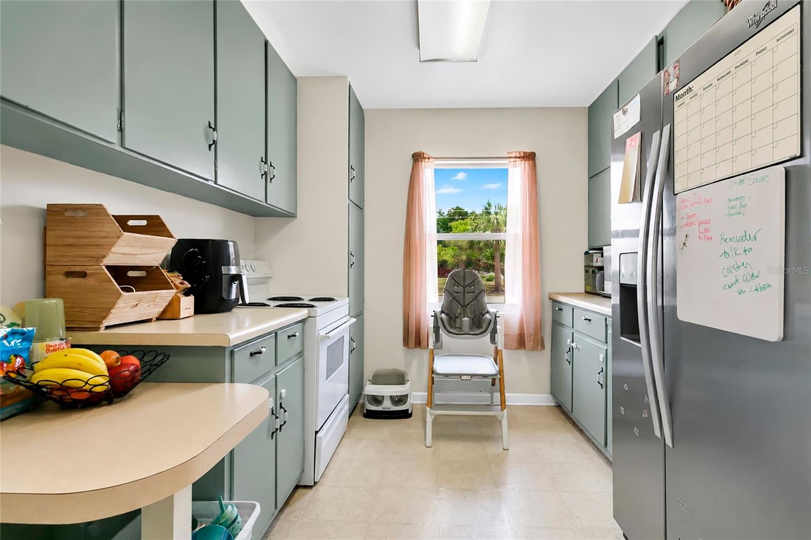 2201 WASHINGTON AVE, EUSTIS, FL, 32726