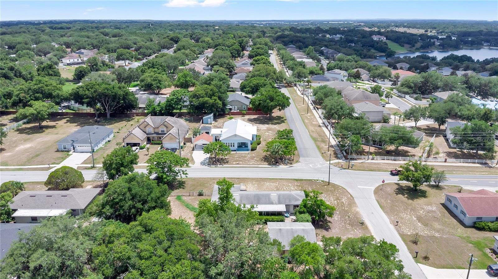 2201 WASHINGTON AVE, EUSTIS, FL, 32726