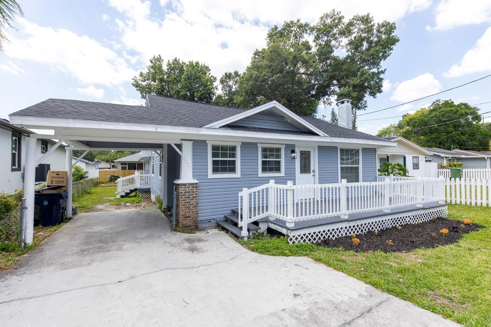 6906 N LYNN AVE, TAMPA, FL, 33604