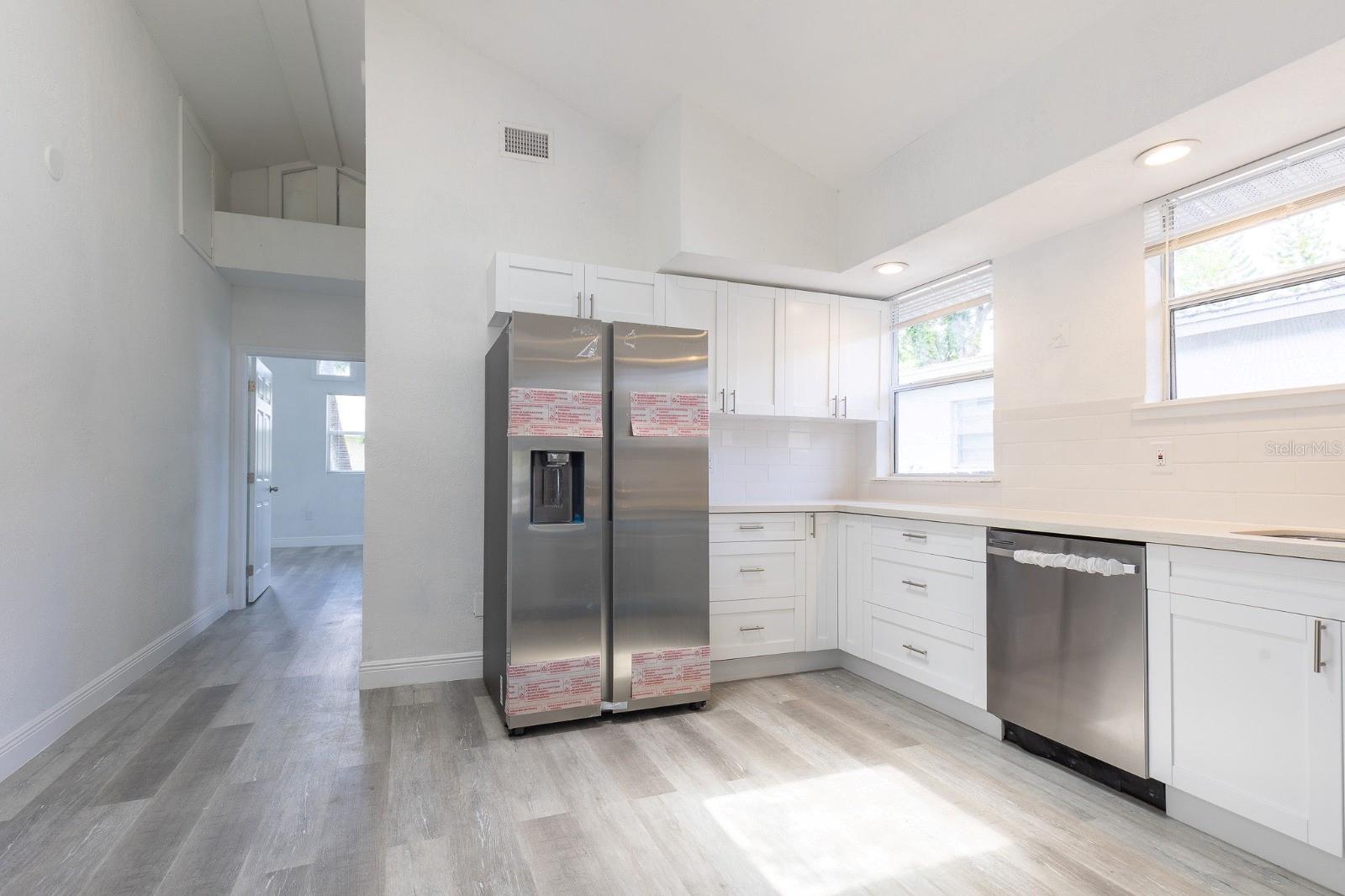 6906 N LYNN AVE, TAMPA, FL, 33604