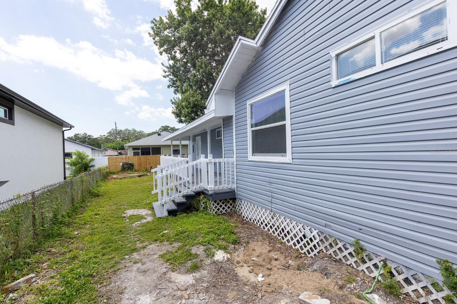 6906 N LYNN AVE, TAMPA, FL, 33604