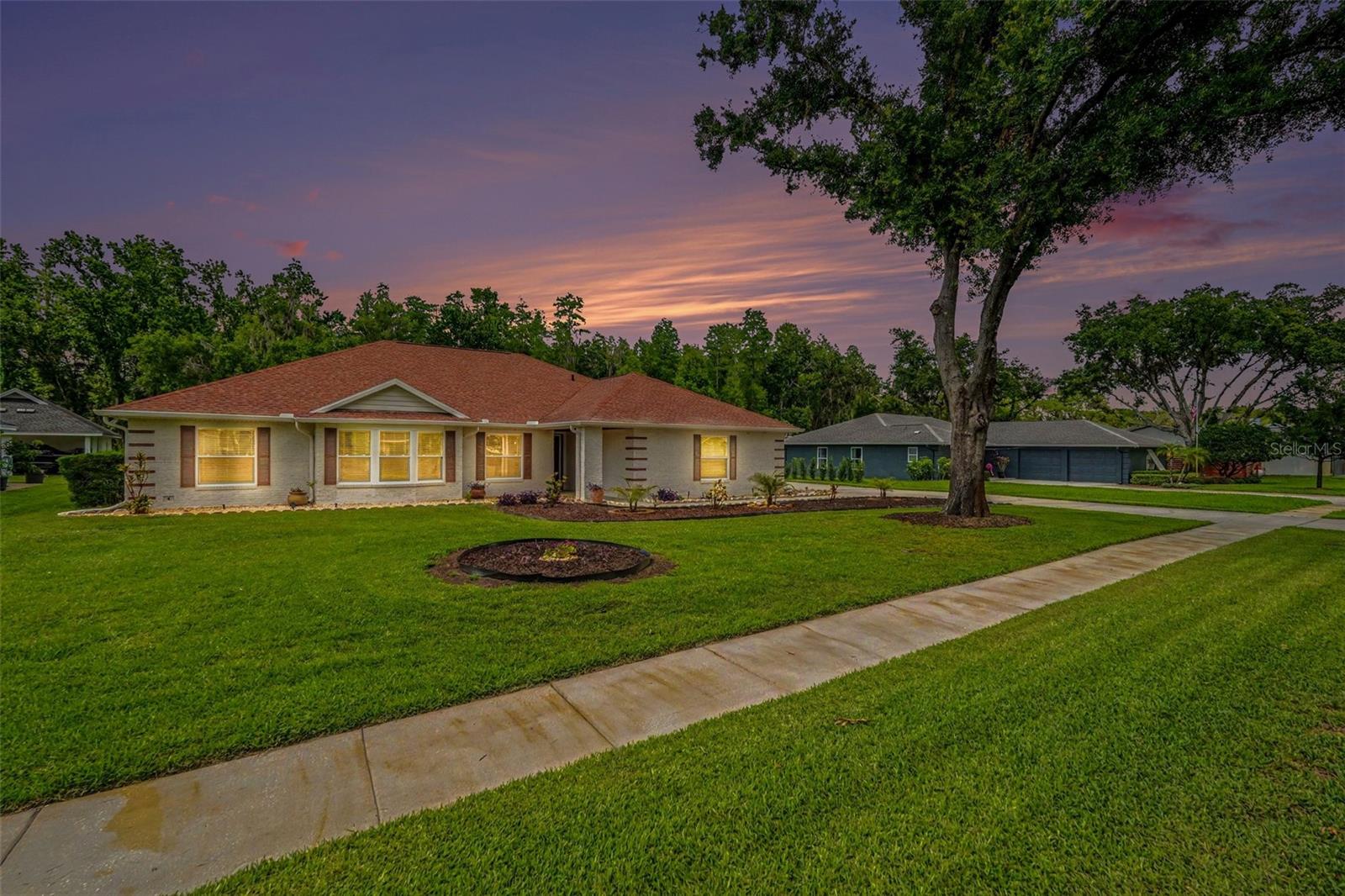 1015 HASTINGS CT, LUTZ, FL, 33548