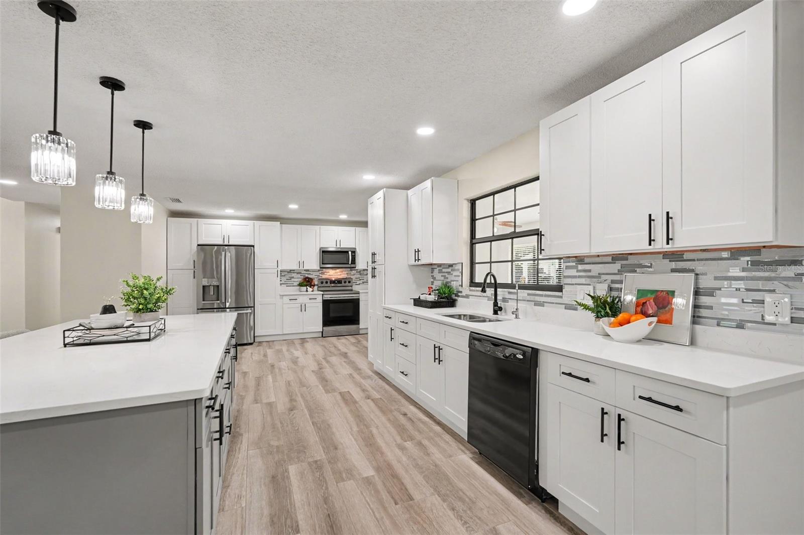 1015 HASTINGS CT, LUTZ, FL, 33548