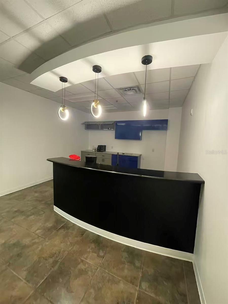 7075 KINGSPOINTE PKWY #9, ORLANDO, FL, 32819
