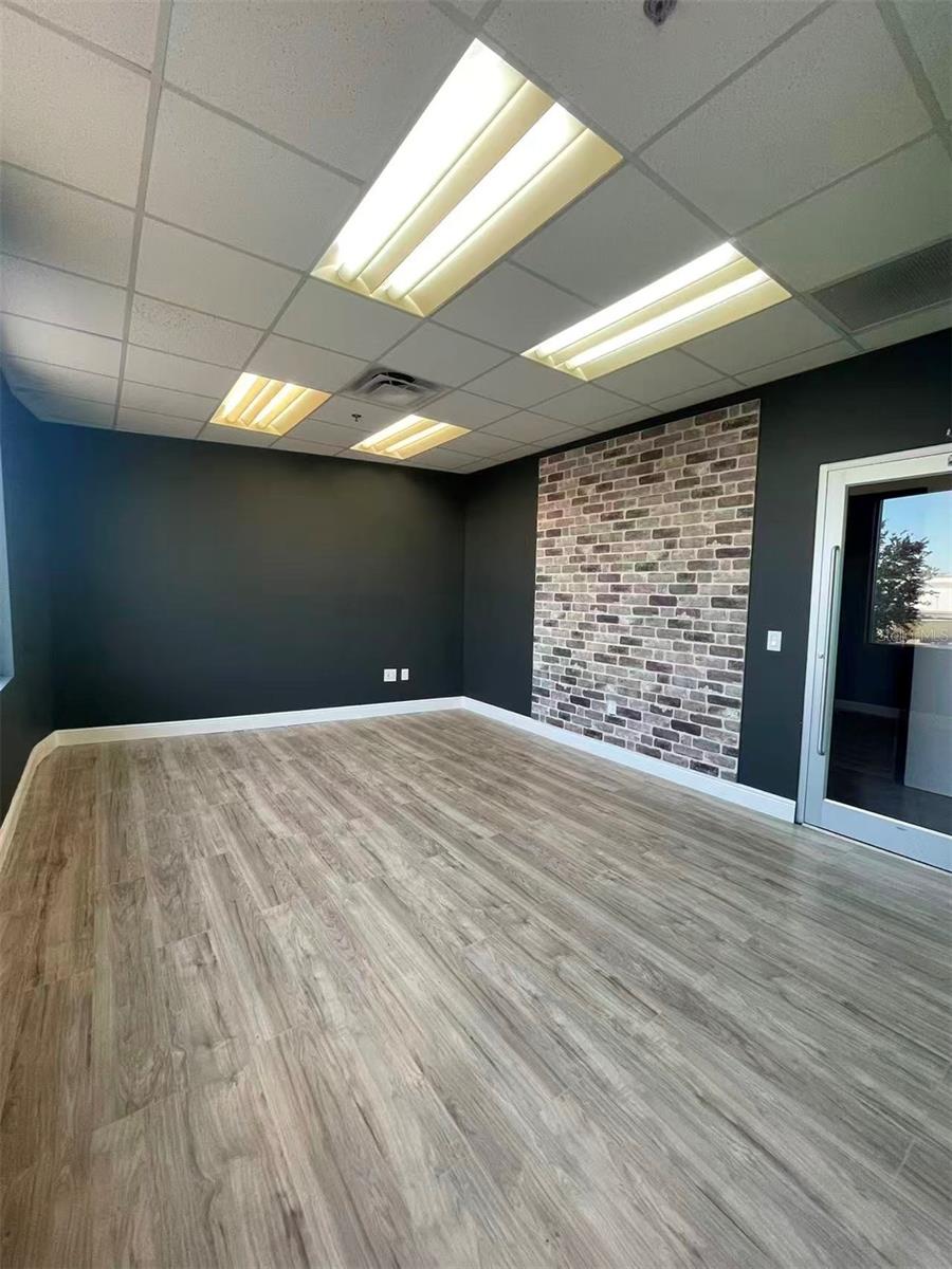 7075 KINGSPOINTE PKWY #9, ORLANDO, FL, 32819