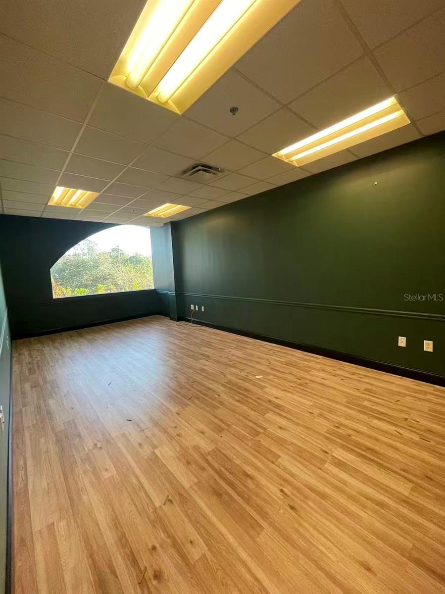 7075 KINGSPOINTE PKWY #9, ORLANDO, FL, 32819
