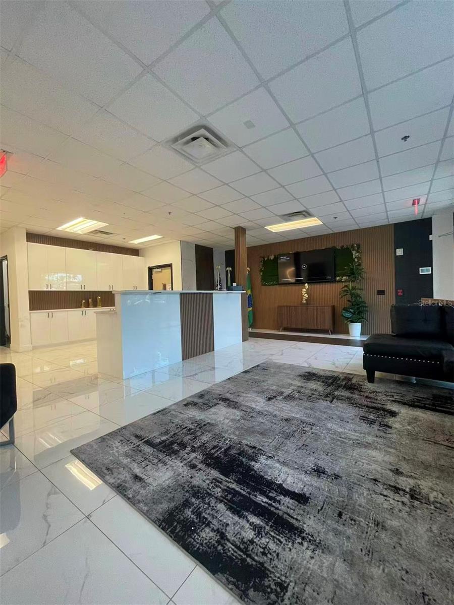 7075 KINGSPOINTE PKWY #9, ORLANDO, FL, 32819