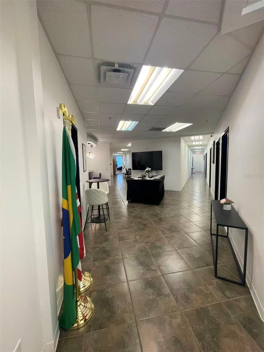 7075 KINGSPOINTE PKWY #9, ORLANDO, FL, 32819
