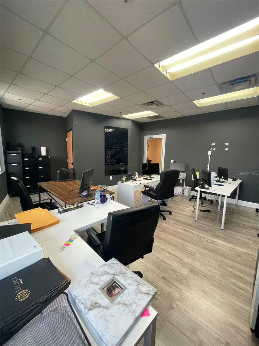 7075 KINGSPOINTE PKWY #9, ORLANDO, FL, 32819