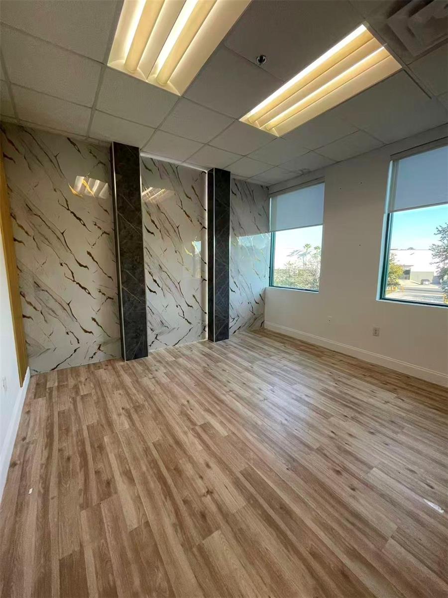 7075 KINGSPOINTE PKWY #9, ORLANDO, FL, 32819