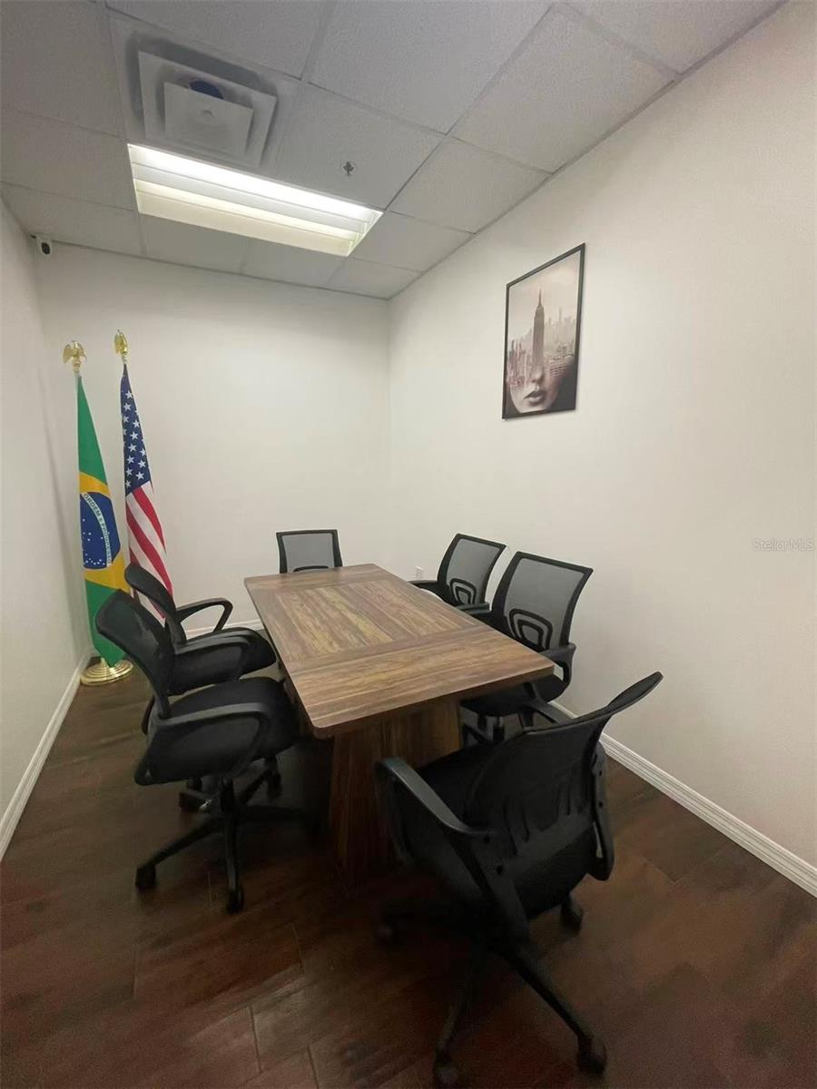 7075 KINGSPOINTE PKWY #9, ORLANDO, FL, 32819