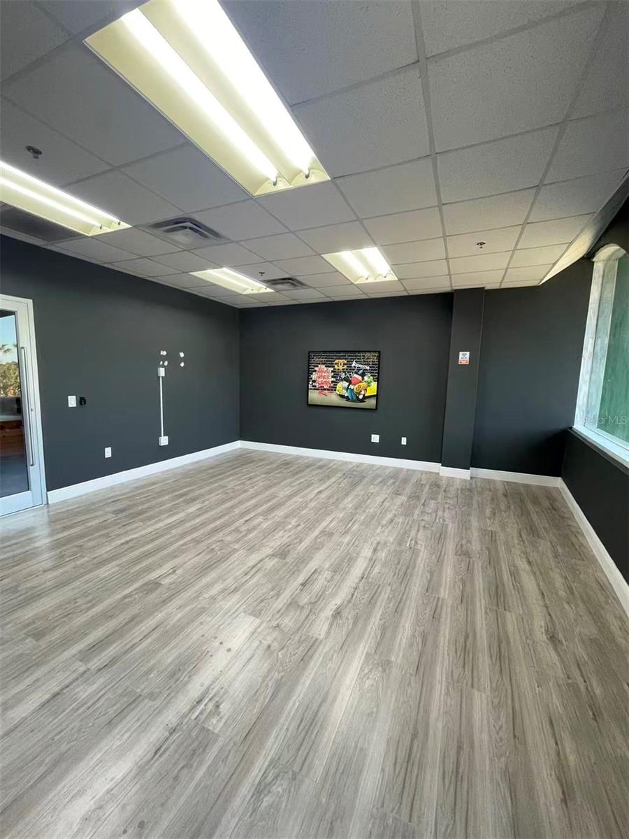 7075 KINGSPOINTE PKWY #9, ORLANDO, FL, 32819