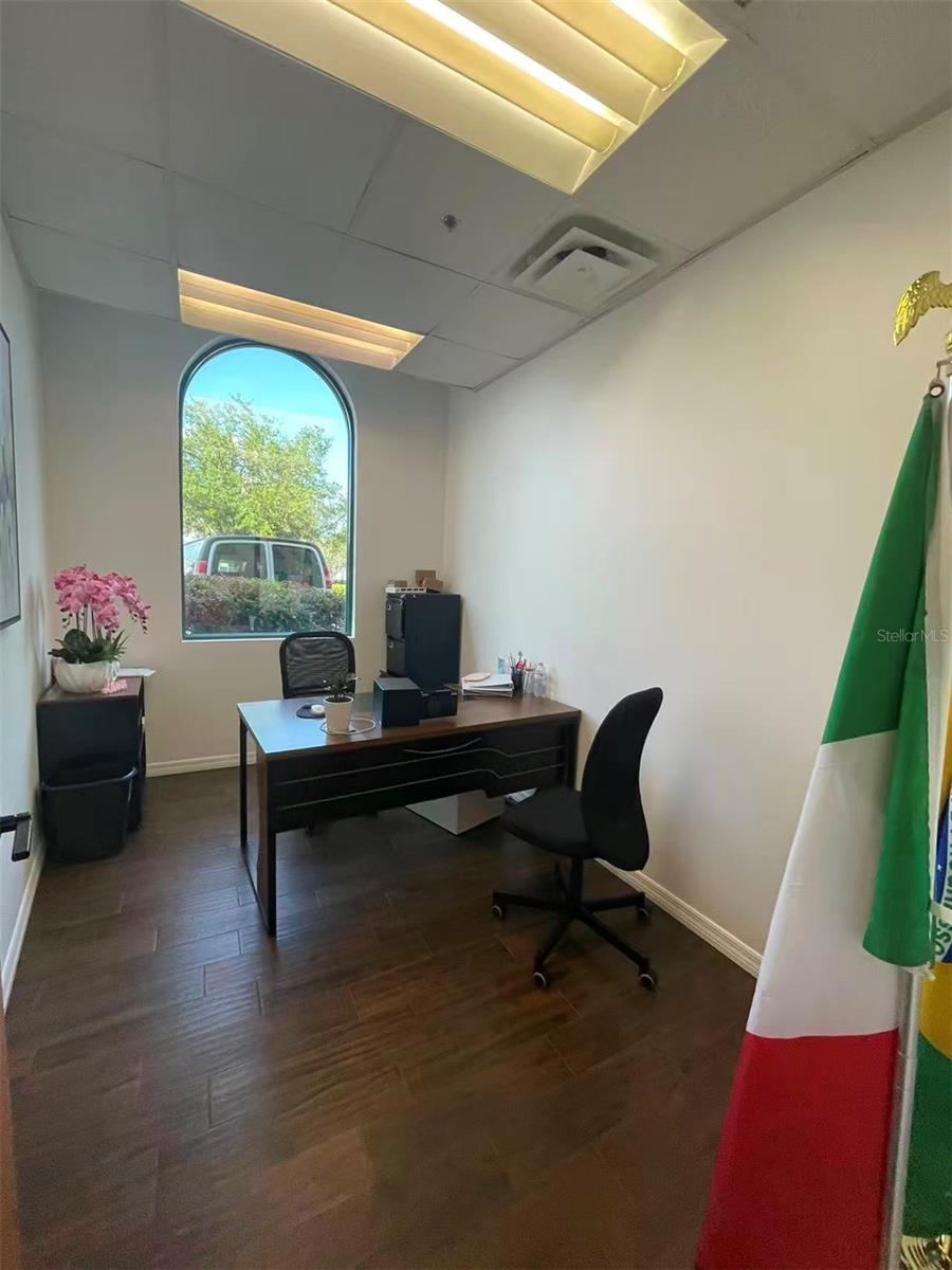 7075 KINGSPOINTE PKWY #9, ORLANDO, FL, 32819
