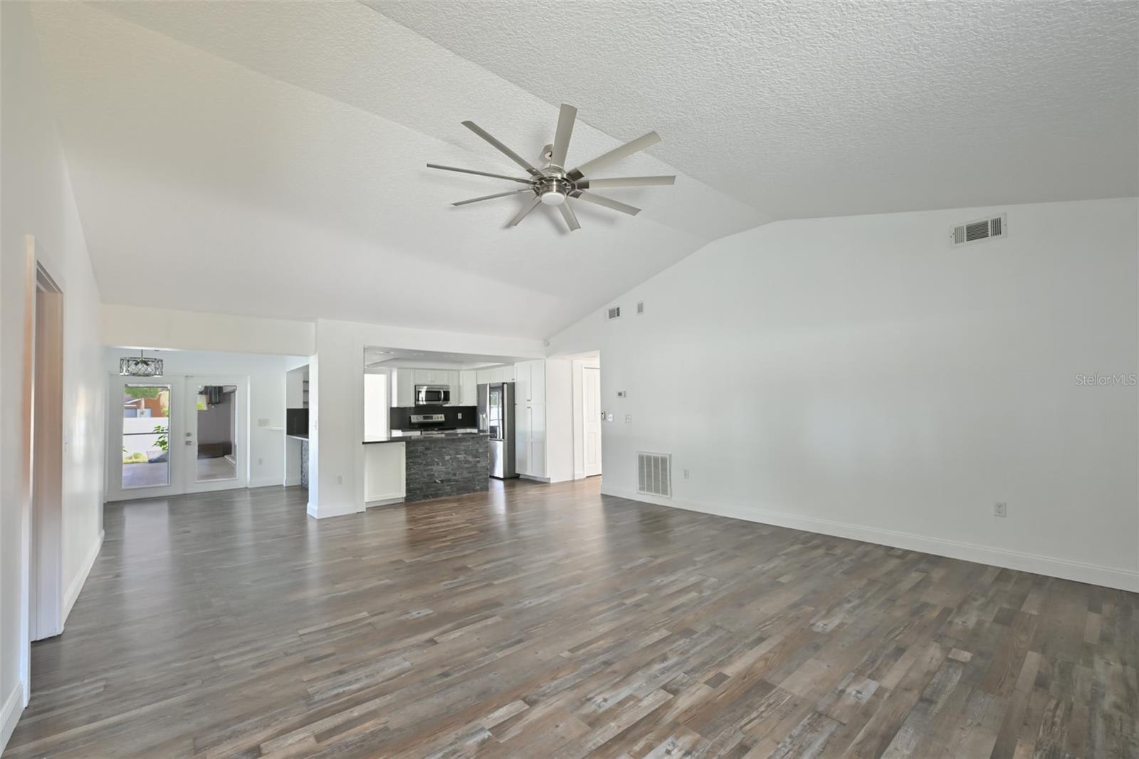 2701 HERNDON ST, VALRICO, FL, 33596
