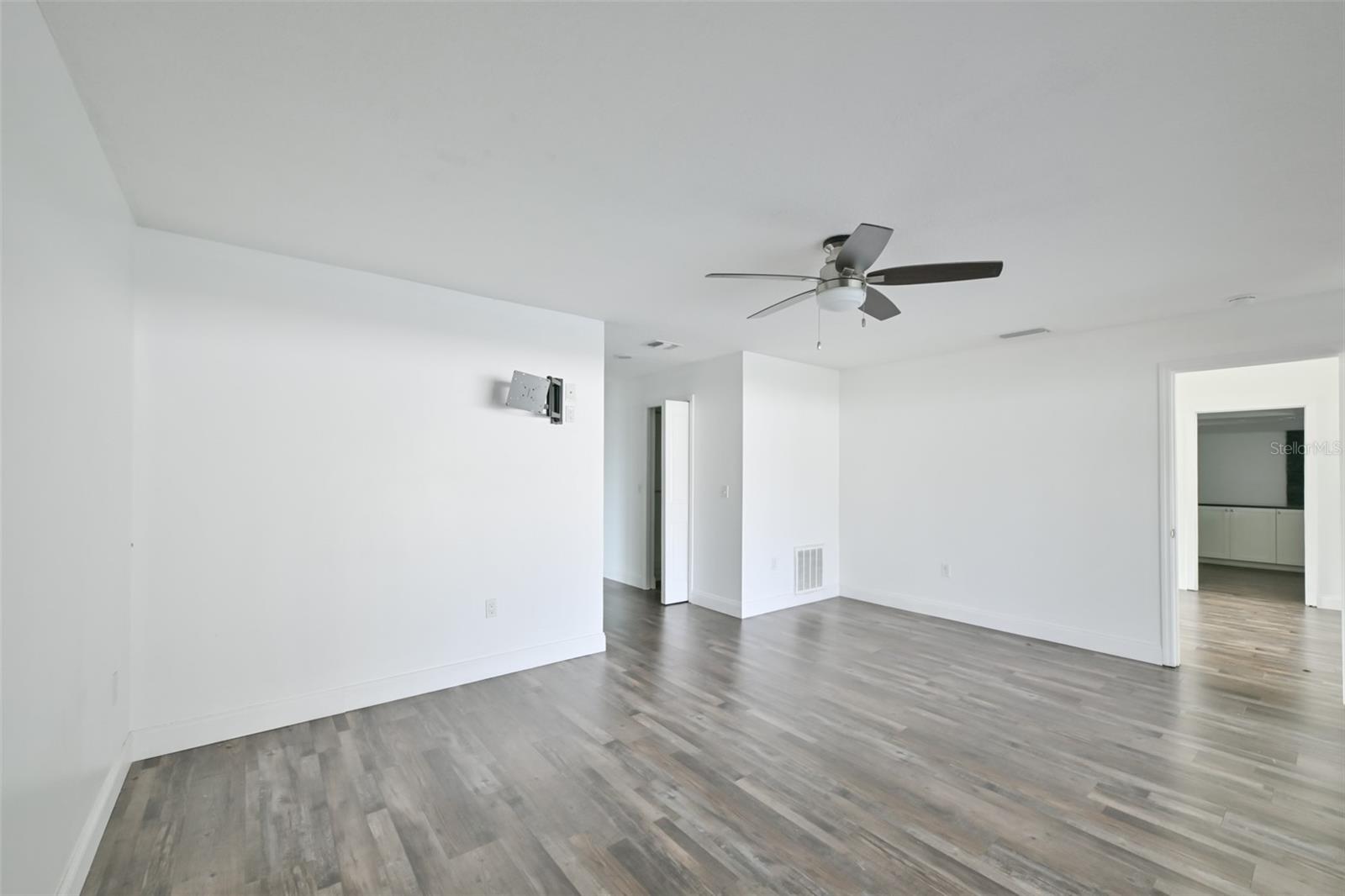 2701 HERNDON ST, VALRICO, FL, 33596