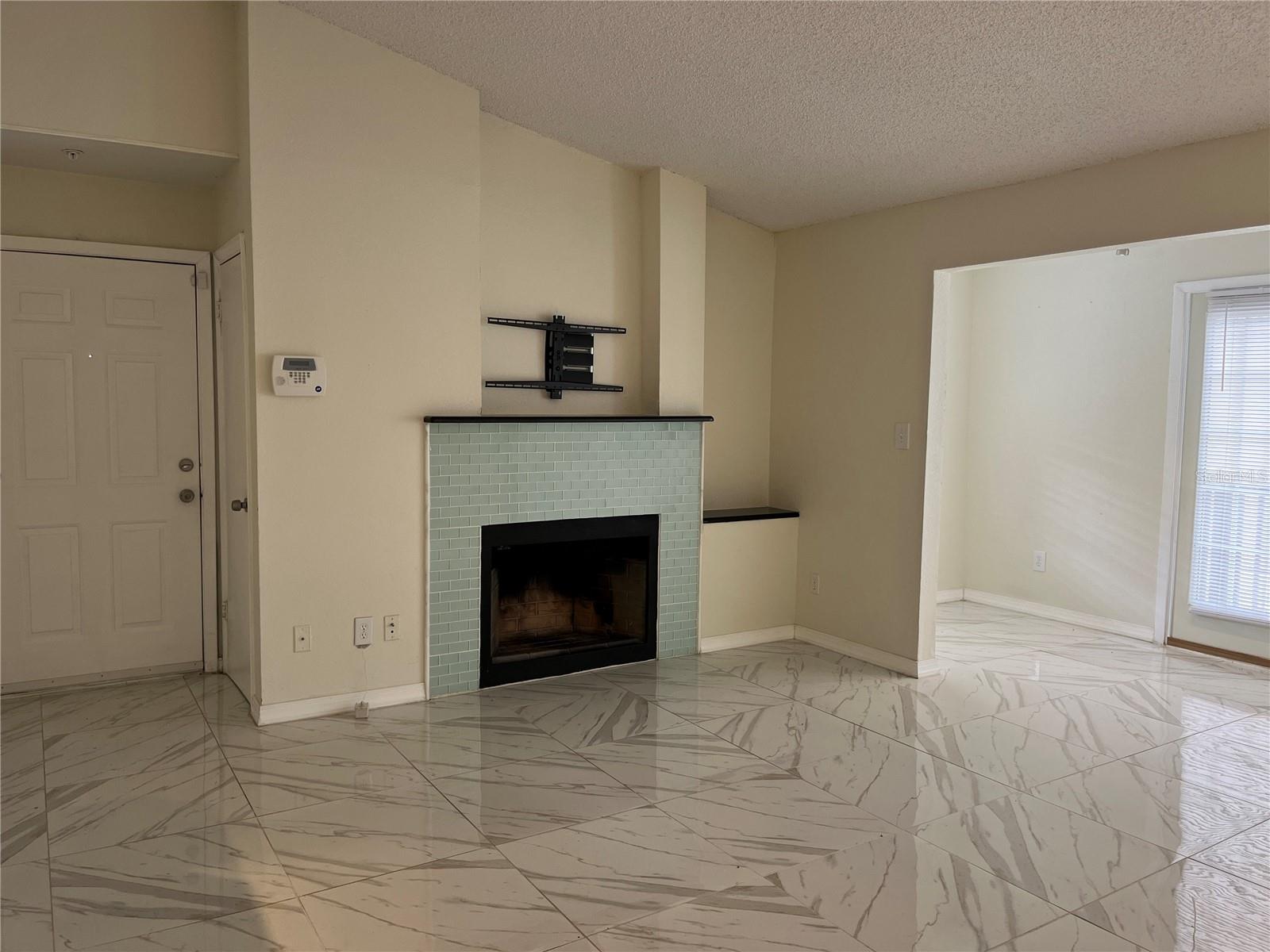 232 AFTON SQ #201, ALTAMONTE SPRINGS, FL, 32714