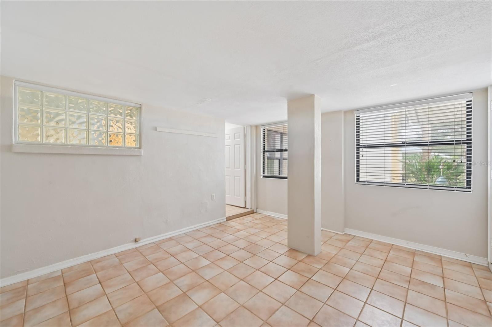 227 SOUTHAMPTON DR #289, VENICE, FL, 34293