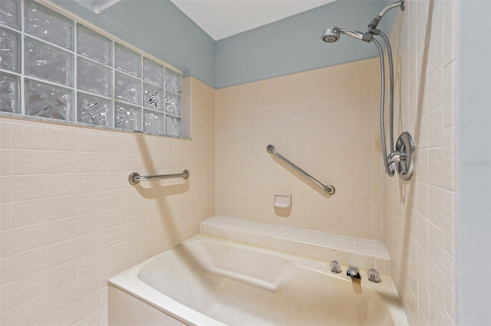 227 SOUTHAMPTON DR #289, VENICE, FL, 34293