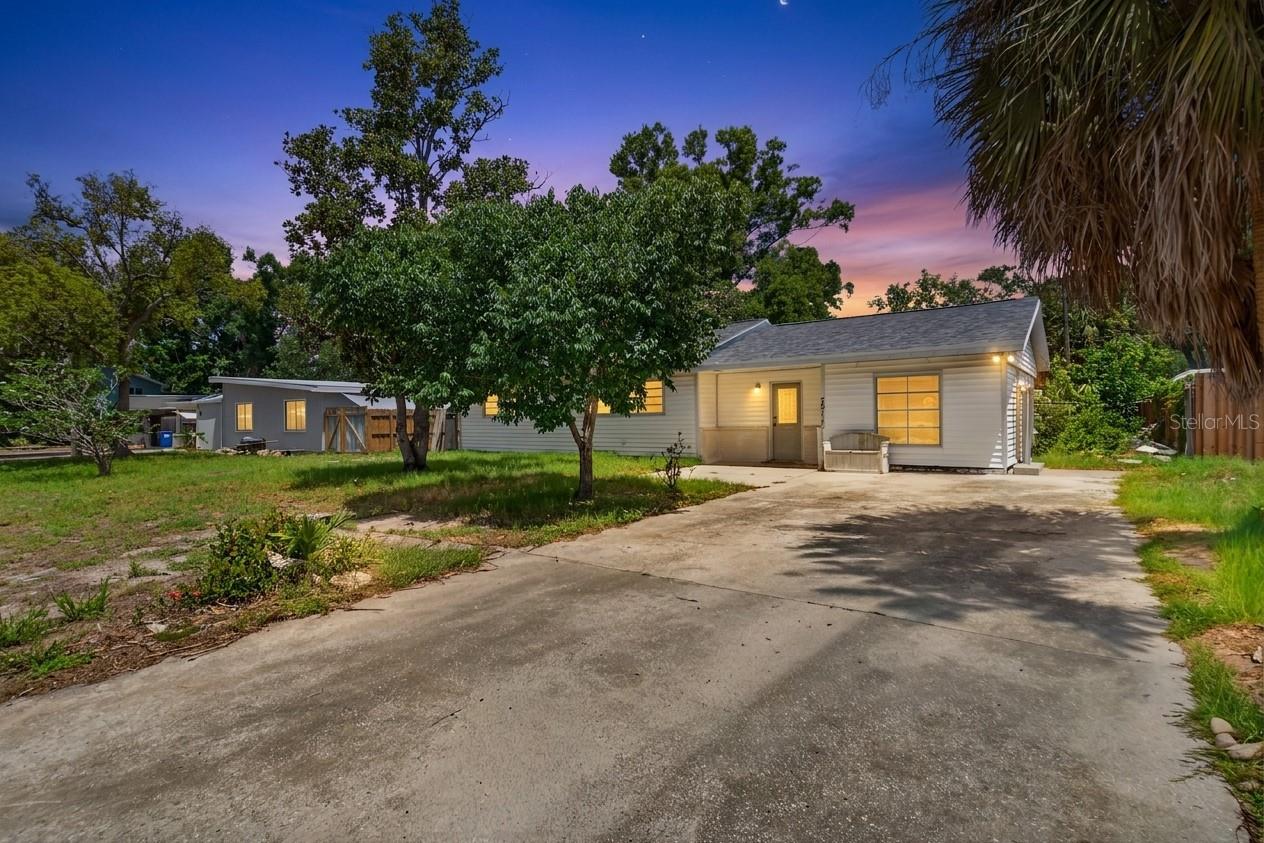 7211 LYNNWOOD AVE N, ST PETERSBURG, FL, 33710