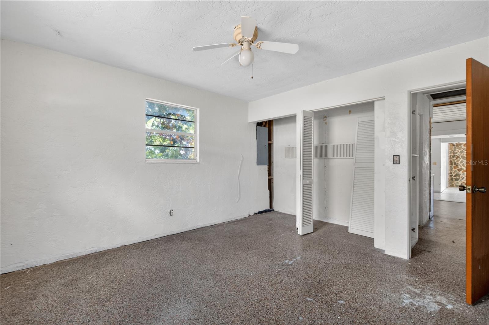7211 LYNNWOOD AVE N, ST PETERSBURG, FL, 33710