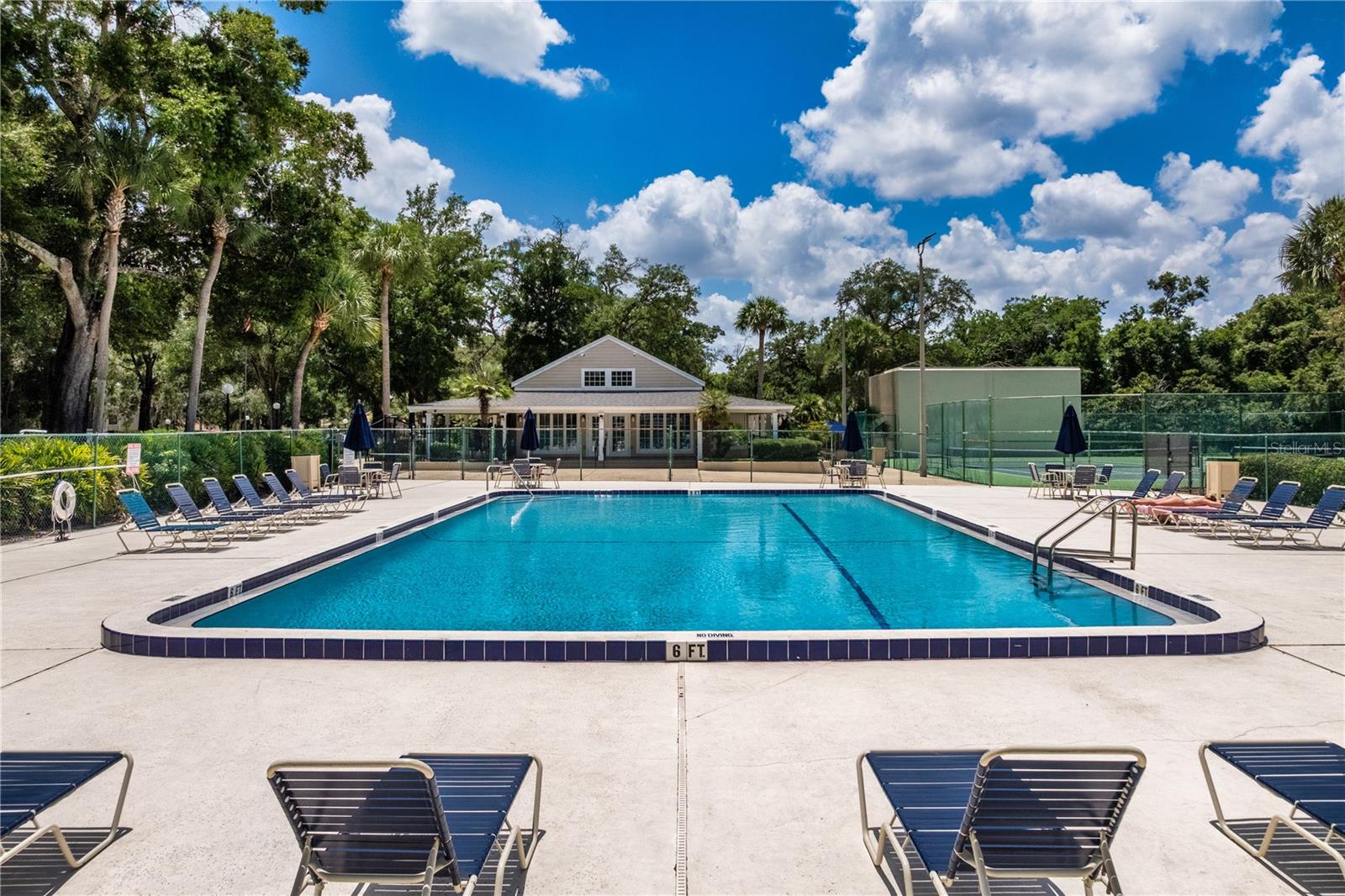 690 OAK HOLLOW WAY, ALTAMONTE SPRINGS, FL, 32714