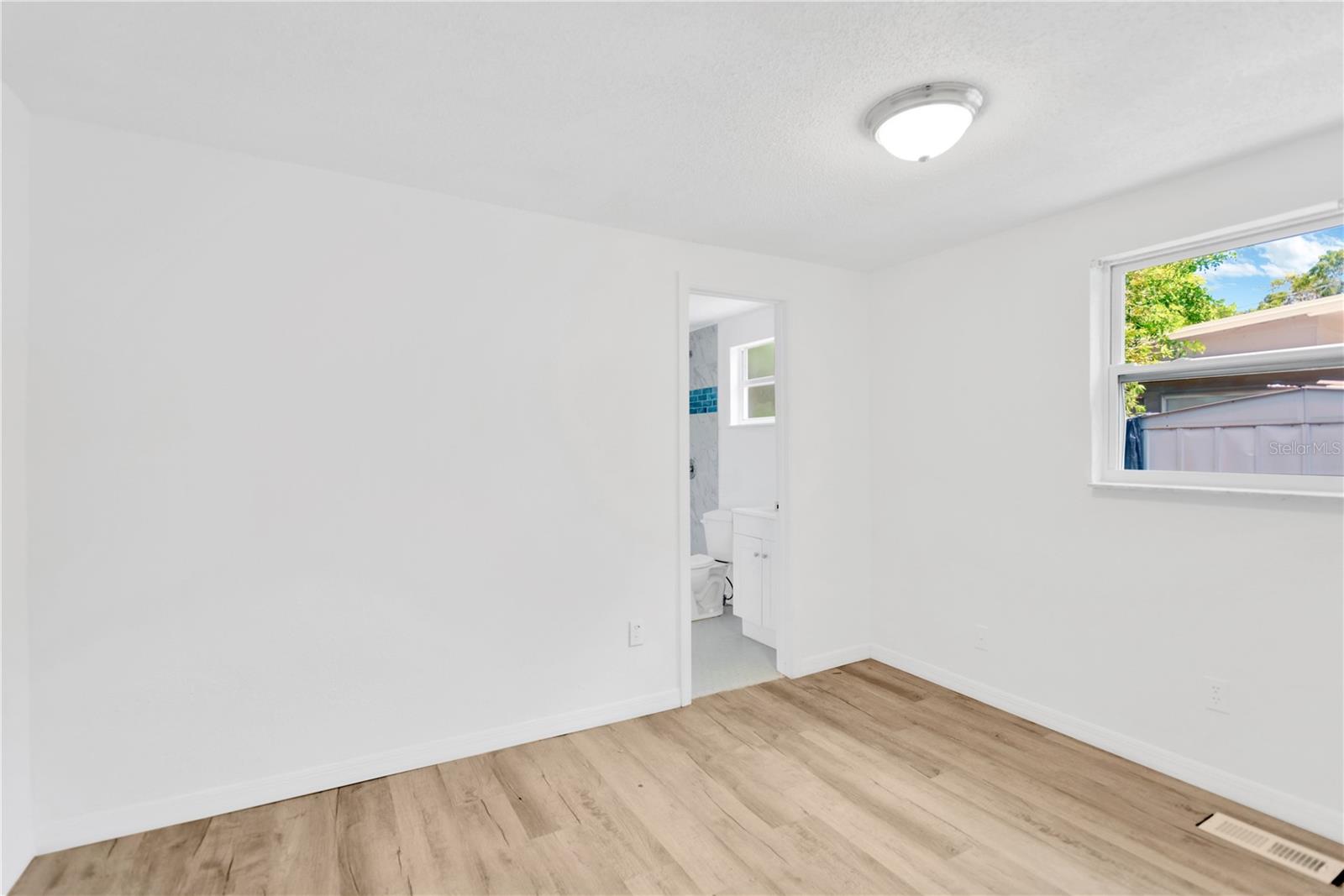 1940 N BETTY LN, CLEARWATER, FL, 33755