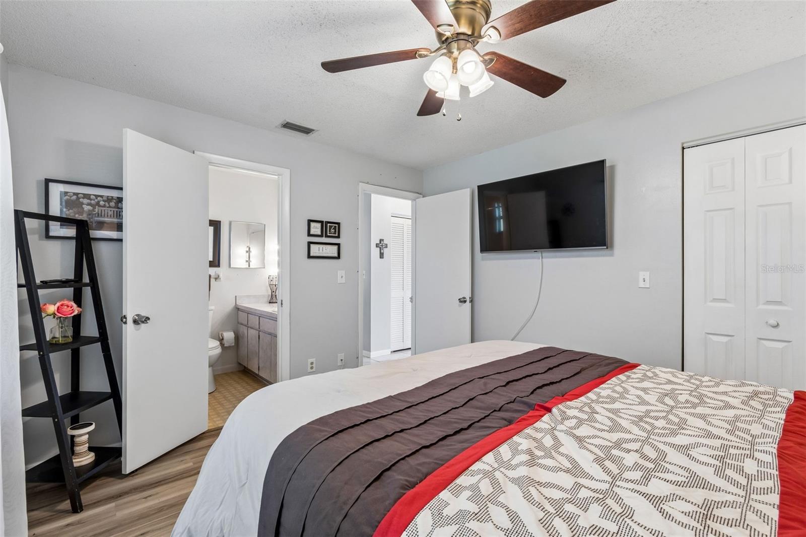 8425 SAINT GILES CT, ZEPHYRHILLS, FL, 33541