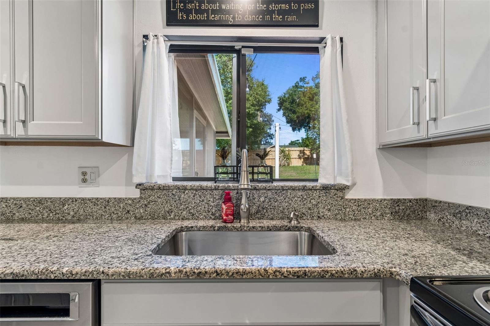 8425 SAINT GILES CT, ZEPHYRHILLS, FL, 33541