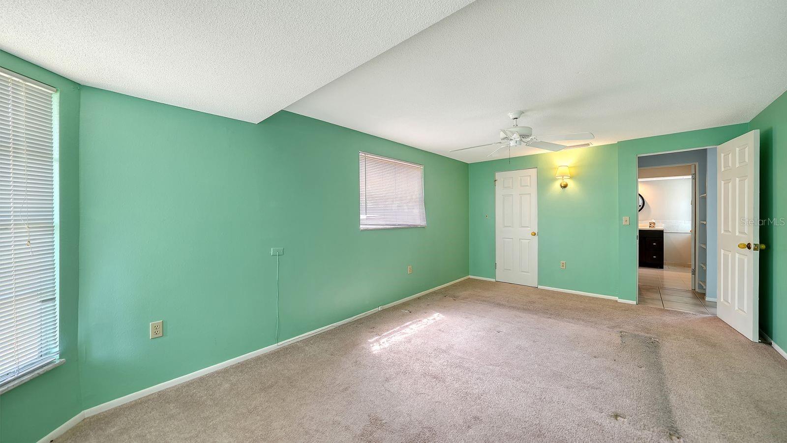 2822 SAFE HARBOR CIR, SARASOTA, FL, 34231