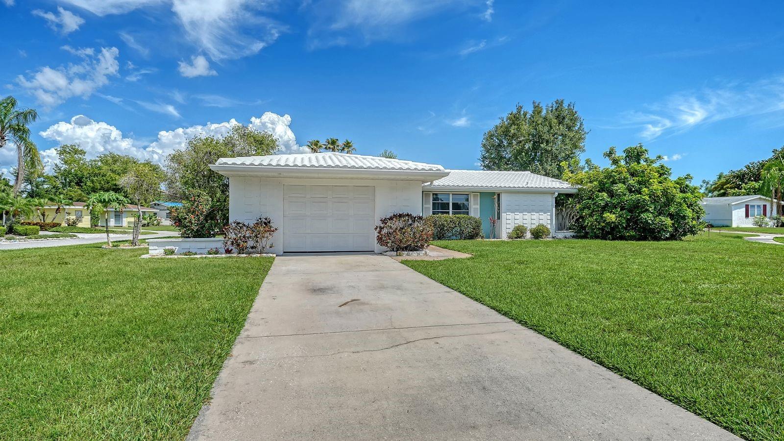 2822 SAFE HARBOR CIR, SARASOTA, FL, 34231