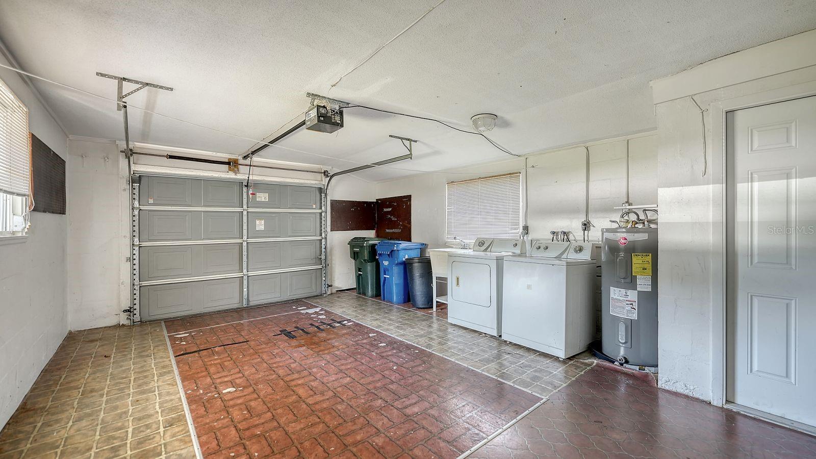 2822 SAFE HARBOR CIR, SARASOTA, FL, 34231
