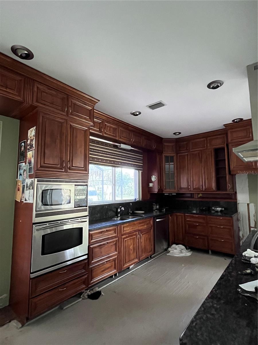 970 BRENTWOOD DR, VENICE, FL, 34292