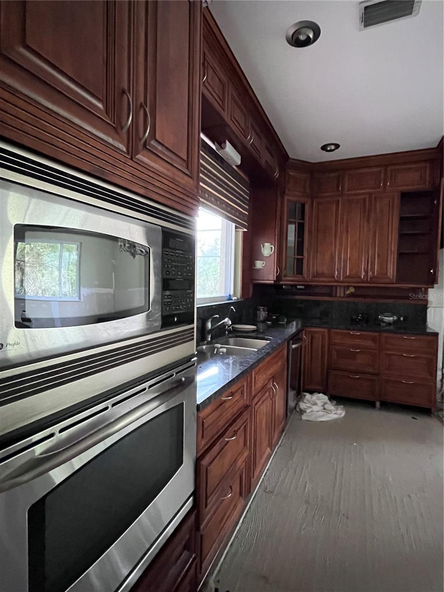 970 BRENTWOOD DR, VENICE, FL, 34292