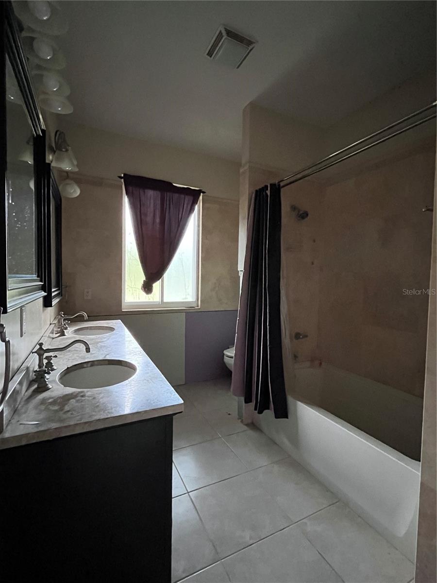970 BRENTWOOD DR, VENICE, FL, 34292