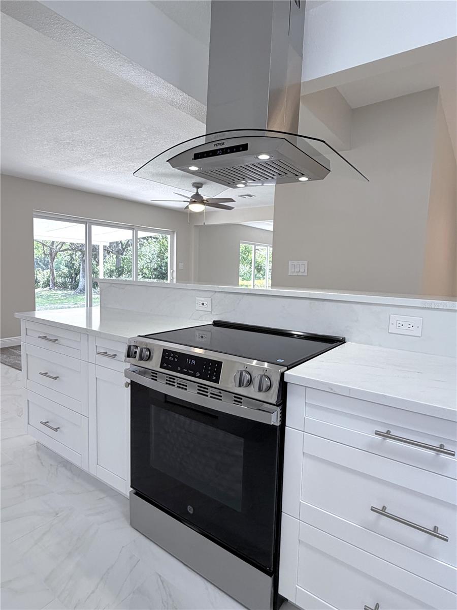 11505 N ROME AVE, TAMPA, FL, 33612