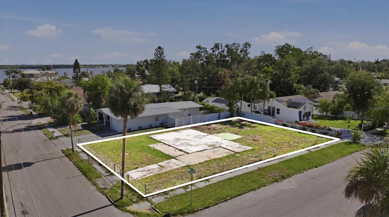 101 20TH ST NE, BRADENTON, FL, 34208