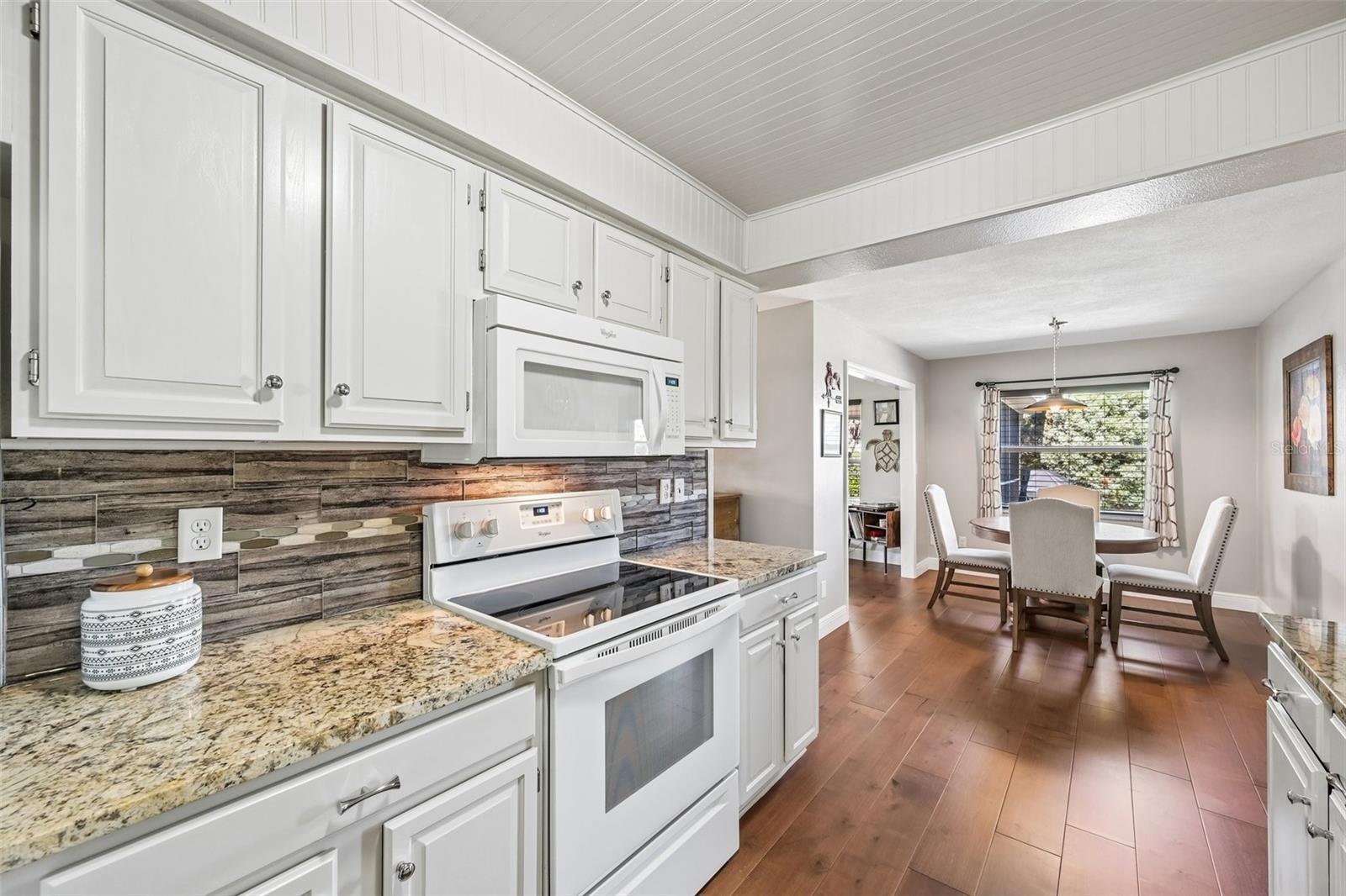 2025 NEW BEDFORD DR, SUN CITY CENTER, FL, 33573