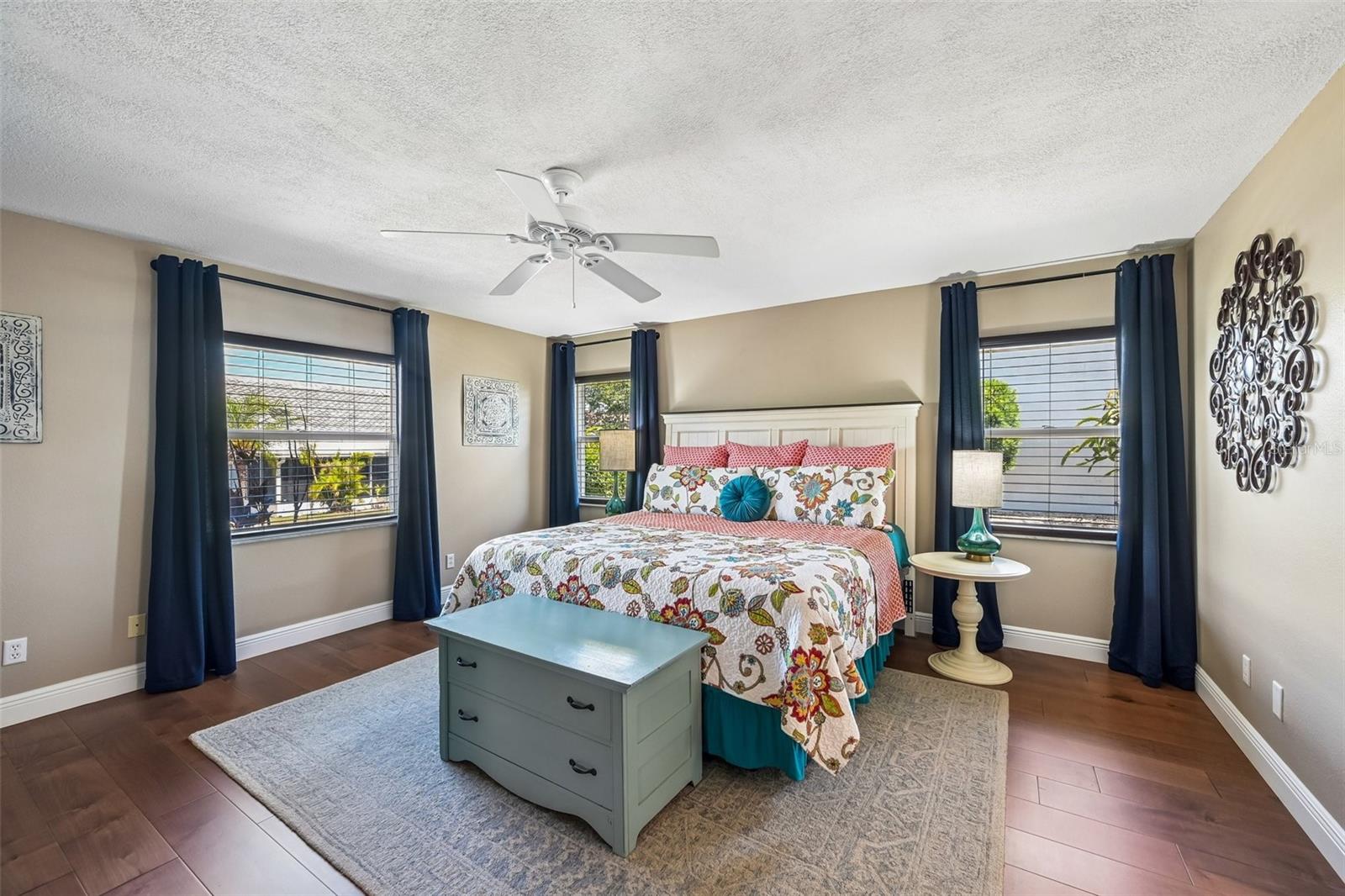 2025 NEW BEDFORD DR, SUN CITY CENTER, FL, 33573