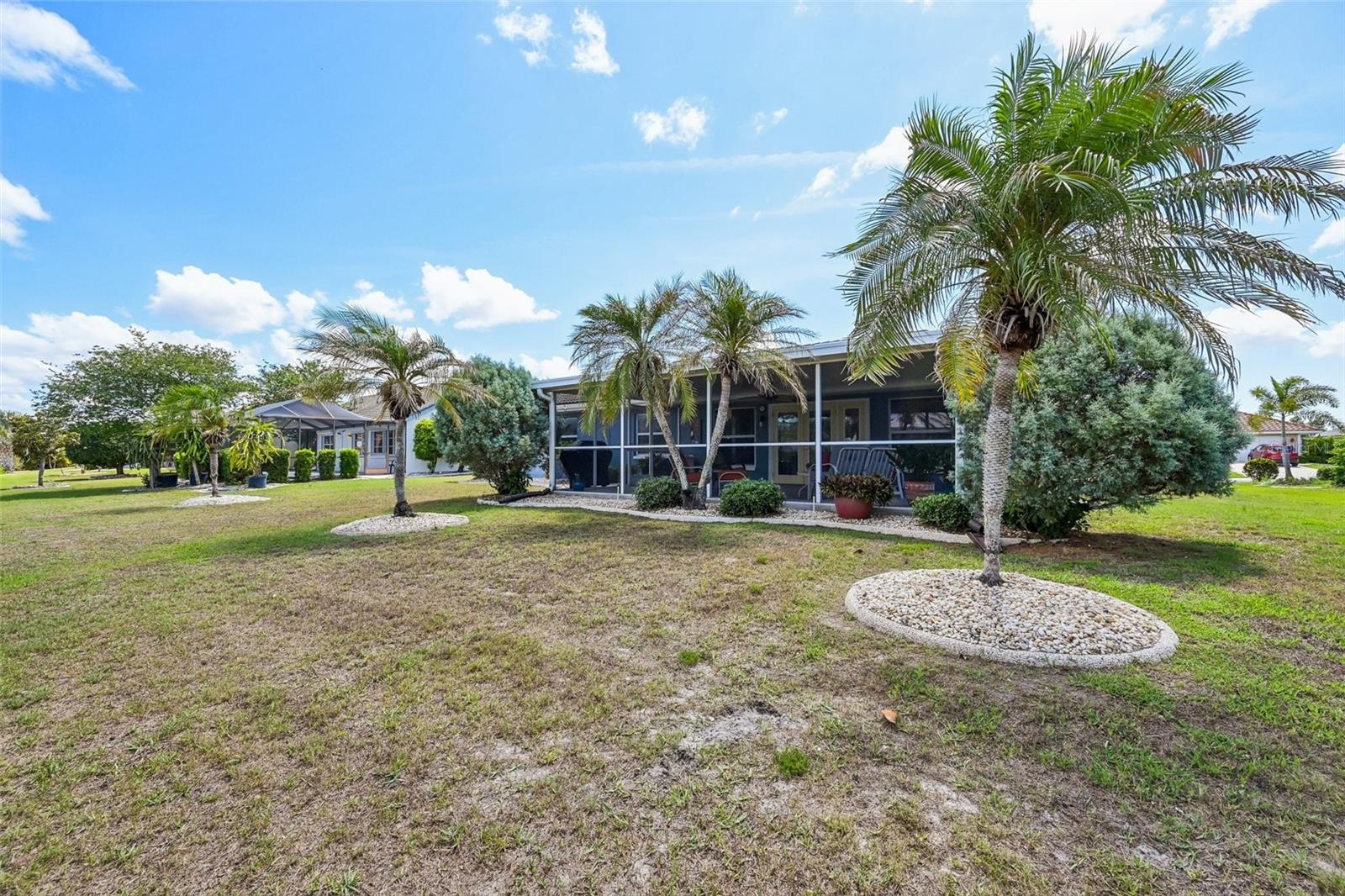 2025 NEW BEDFORD DR, SUN CITY CENTER, FL, 33573