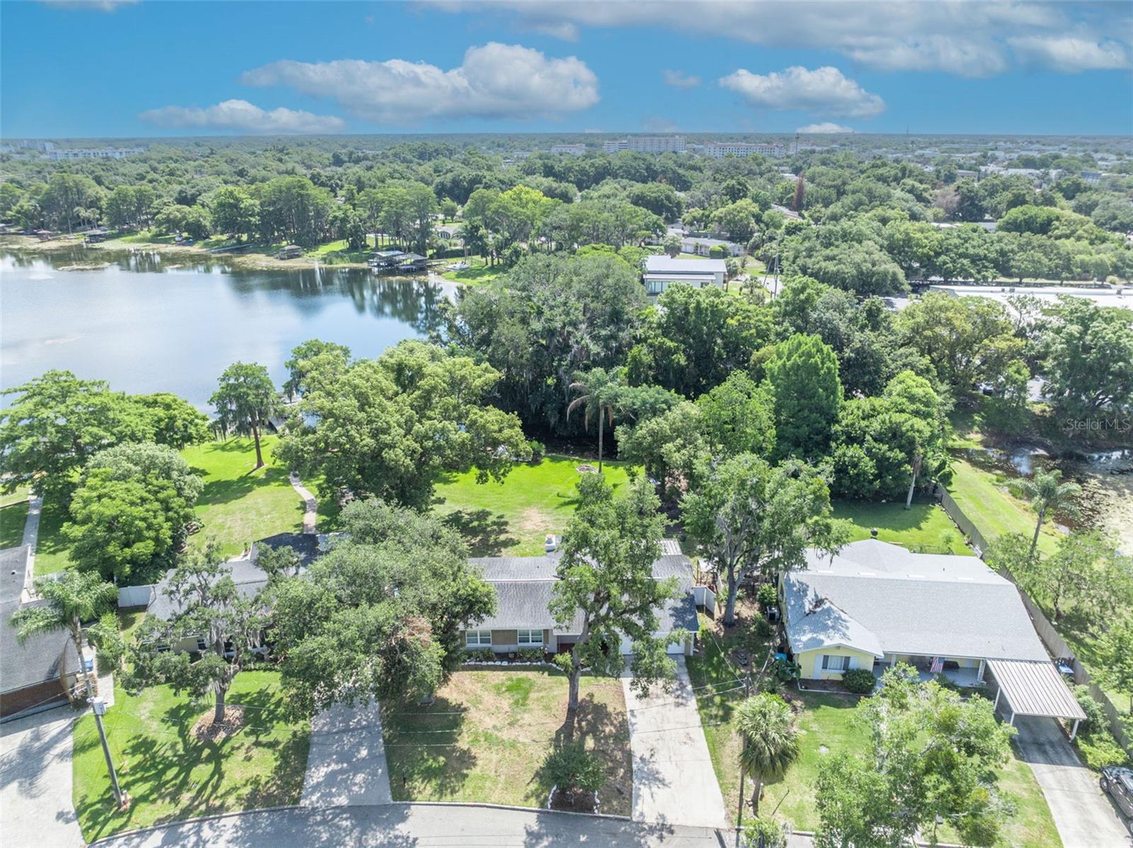 1009 LAKE BELL DR, WINTER PARK, FL, 32789