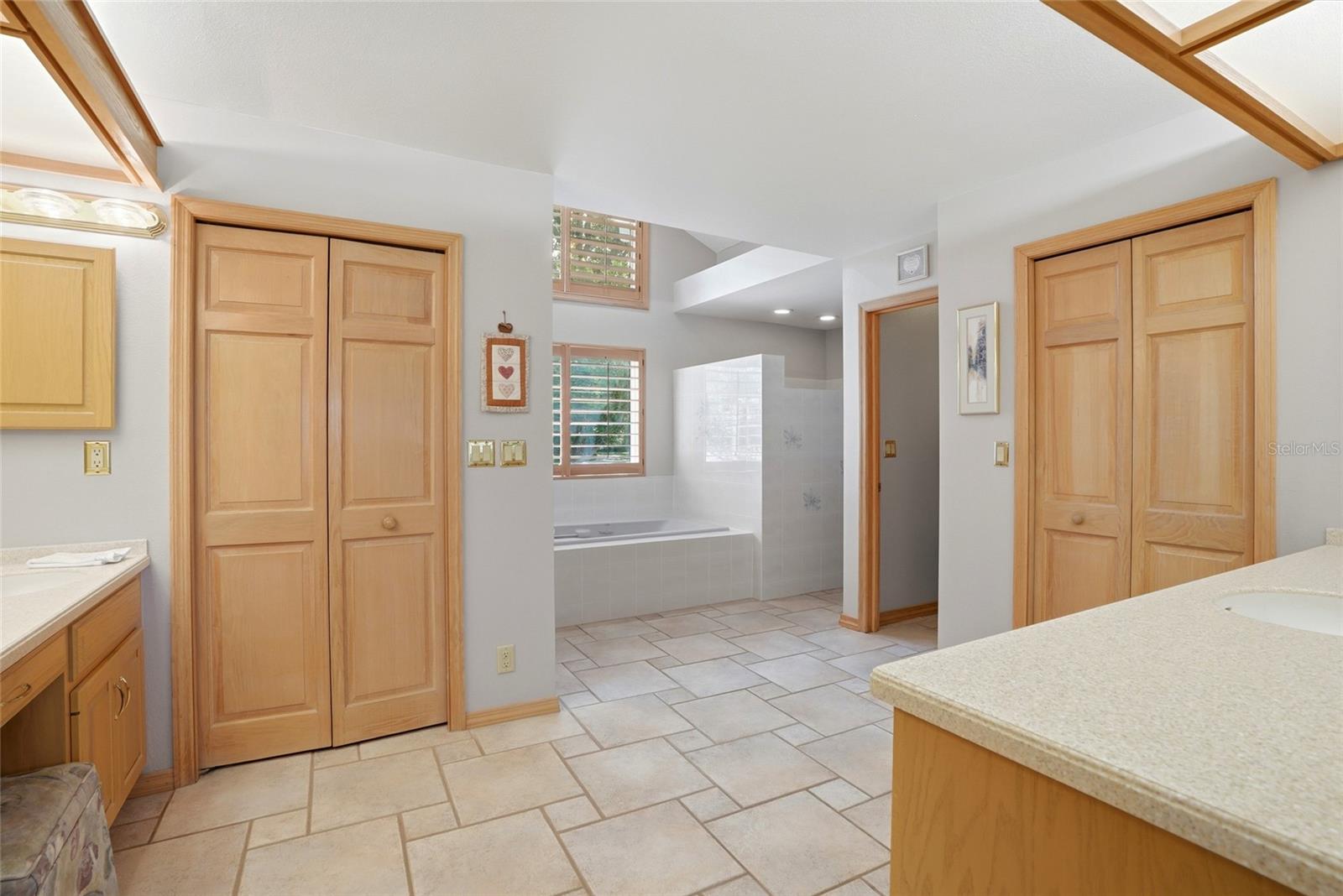3493 SHORELINE CIR, PALM HARBOR, FL, 34684