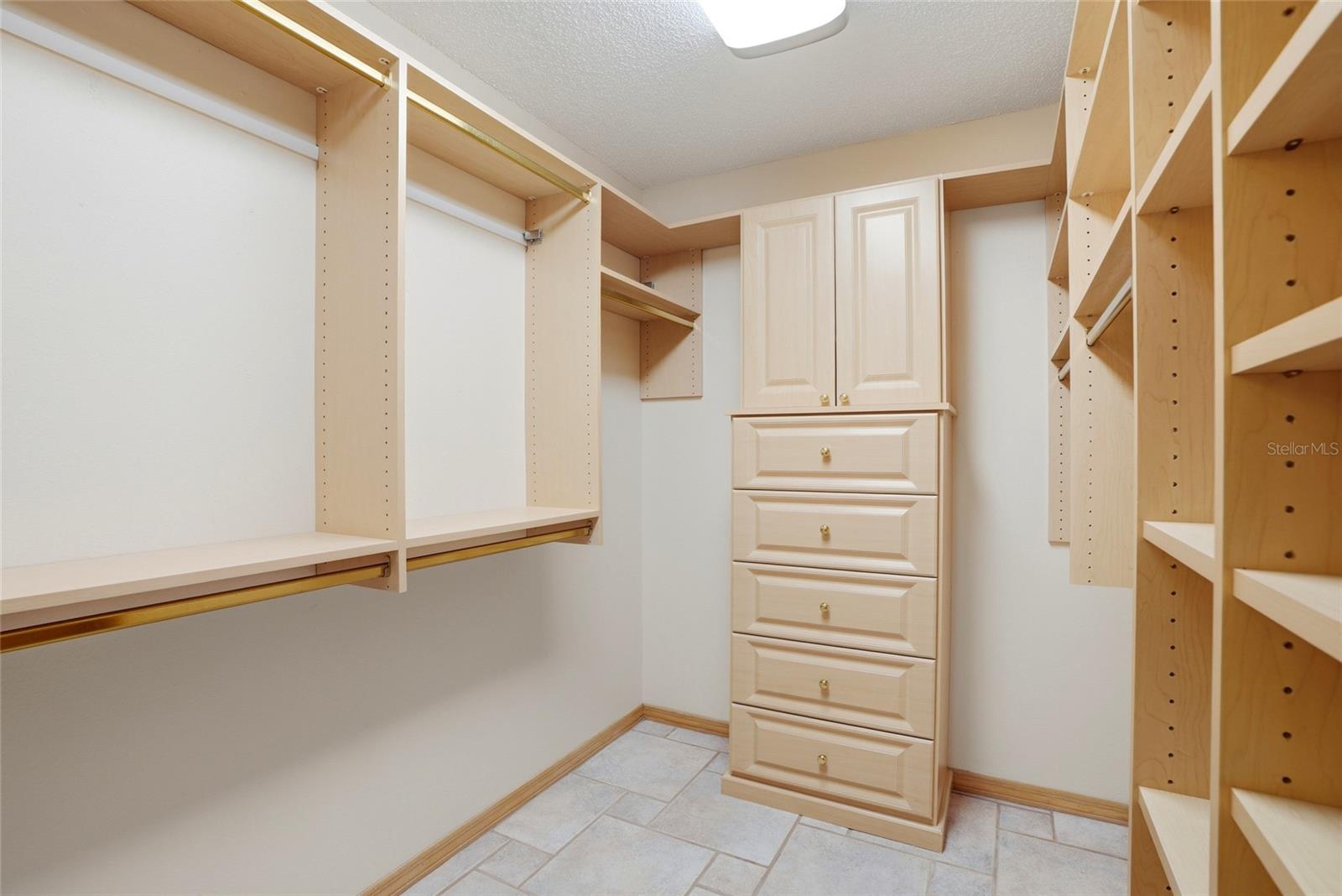 3493 SHORELINE CIR, PALM HARBOR, FL, 34684