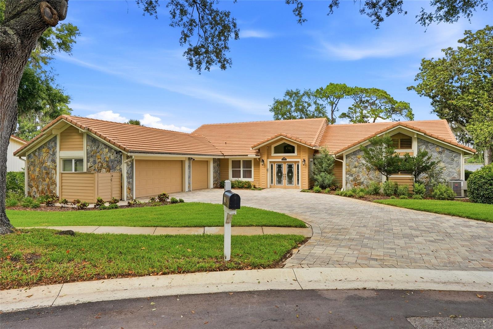 3493 SHORELINE CIR, PALM HARBOR, FL, 34684