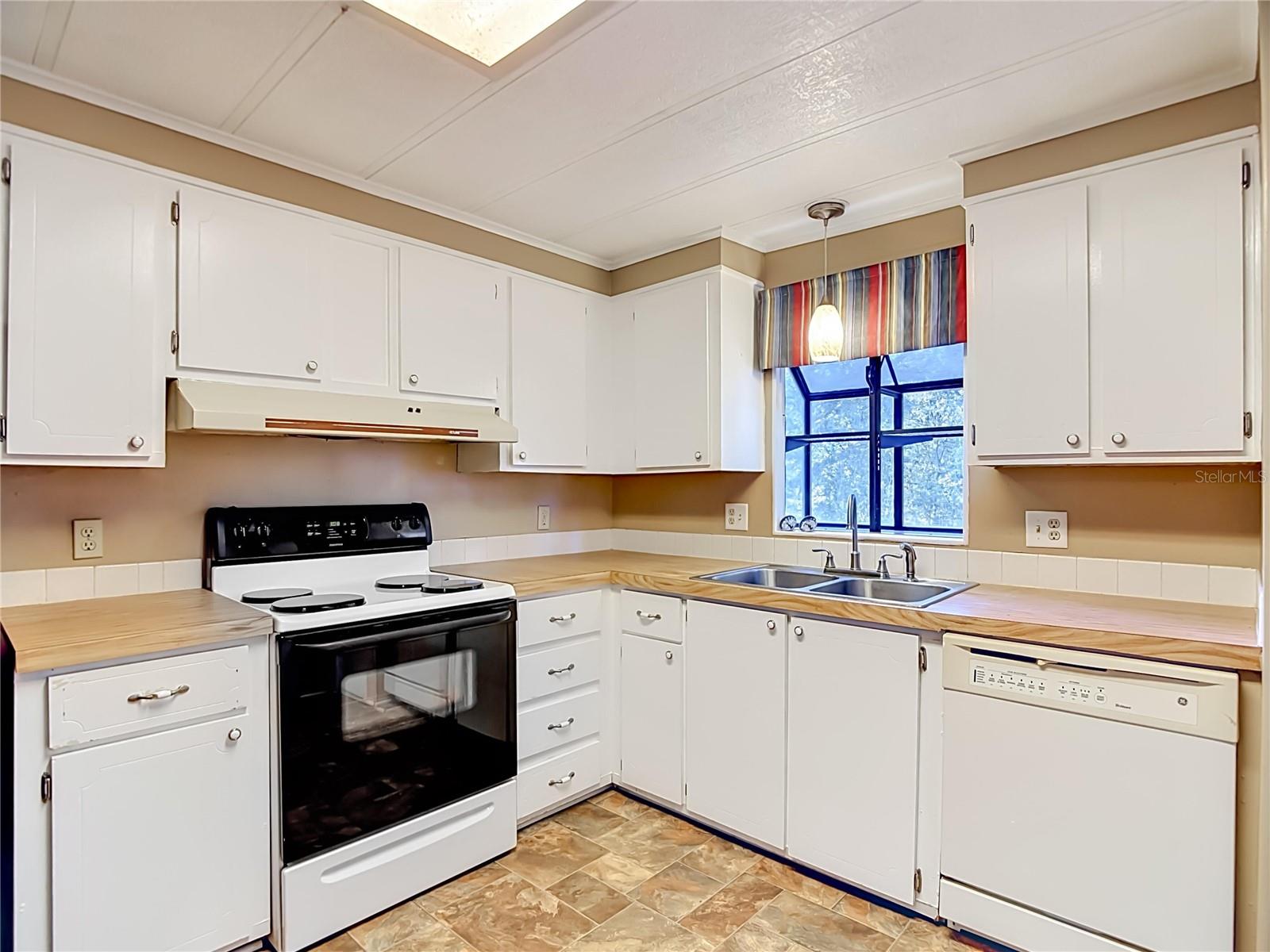 36912 CONLEY ST, ZEPHYRHILLS, FL, 33541
