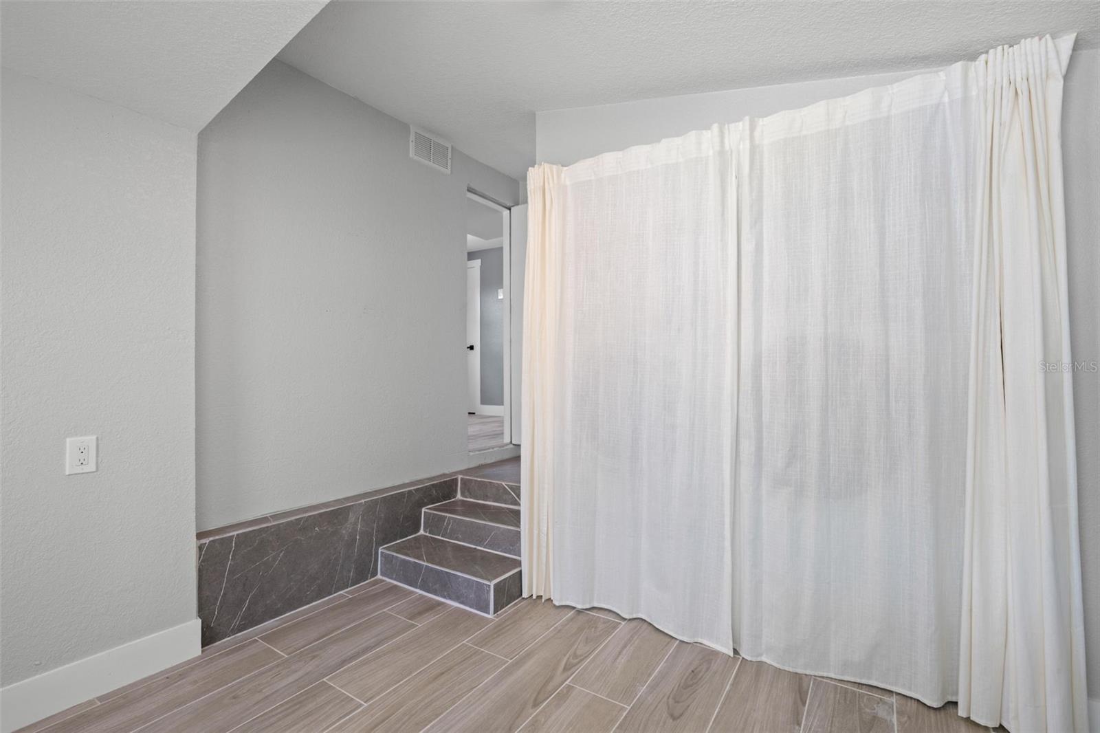 4851 W GANDY BLVD #B7L20, TAMPA, FL, 33611