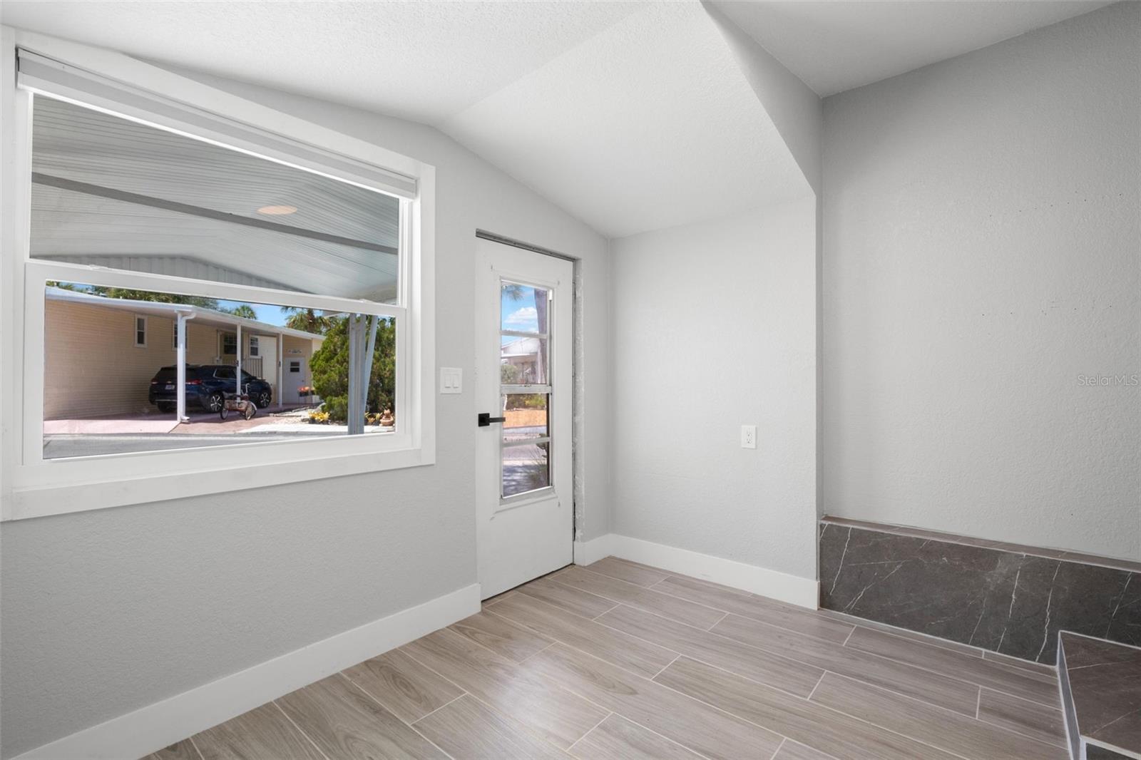 4851 W GANDY BLVD #B7L20, TAMPA, FL, 33611