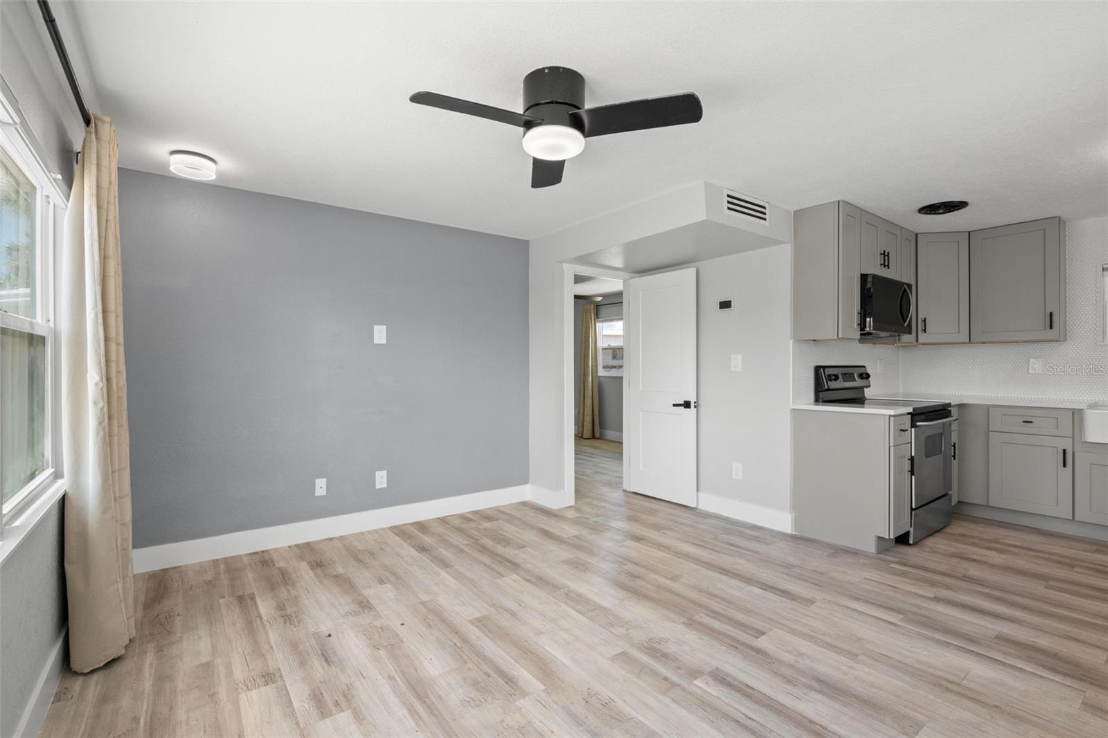 4851 W GANDY BLVD #B7L20, TAMPA, FL, 33611