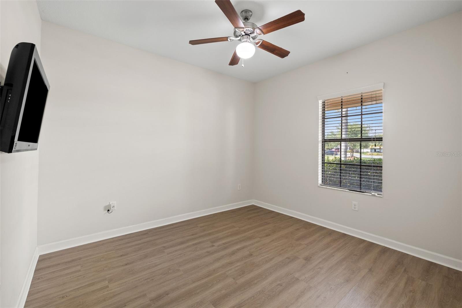 19476 PADDOCK VIEW DR, TAMPA, FL, 33647